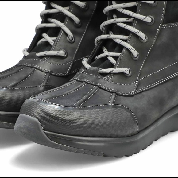 NWB UGG Black Eliasson Boot Men’s Size 11 Never Worn - Winter Boots - Picture 4 of 14